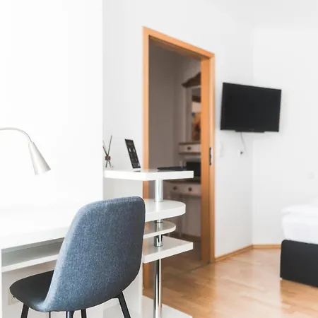 The Business Loft Otel *